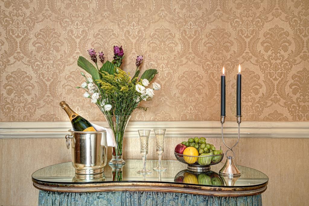 Arthouse Lady Marys Tribunali Luxury Suite Νάπολη Εξωτερικό φωτογραφία